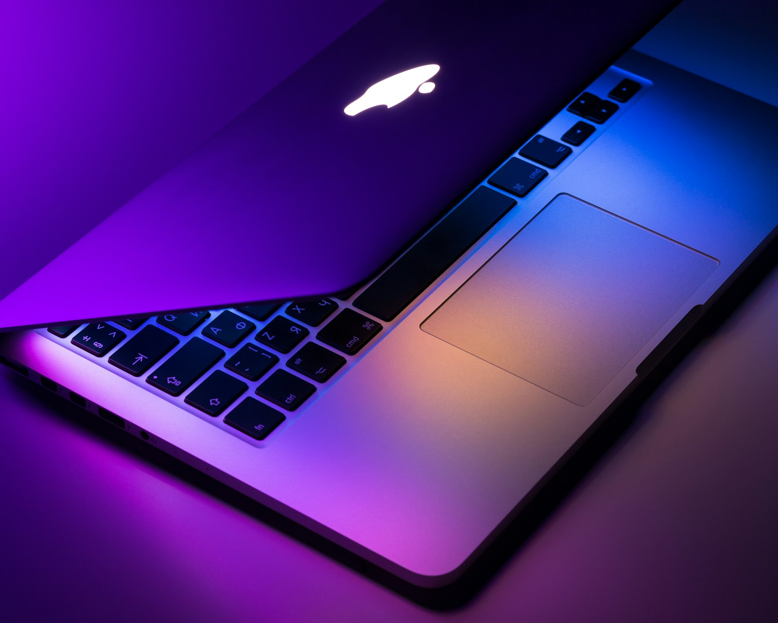 Illustration for: Spilled water on your laptop? Do this in the next 60 seconds